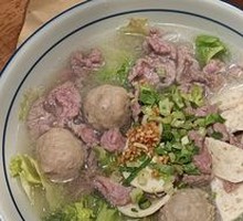 Beef and Beef tendon meatballs with rice noodles