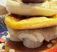 Mascarpone Caramel Banana Pancake