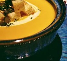 Walnut Pumpkin Soup
