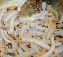 Crispy Pepper Salt Guokui with Cold Noodles