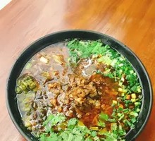 Spicy Sichuan-style Meat Sauce Rice Noodles