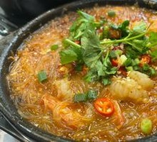 Garlic Shrimp with Rice Noodles