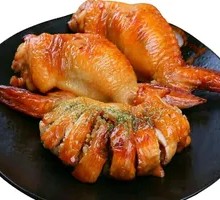 Crispy Chicken Wing Rice Roll
