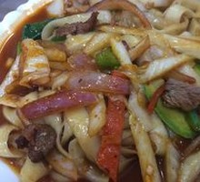Beef Stir-Fried Knife-Cut Noodles
