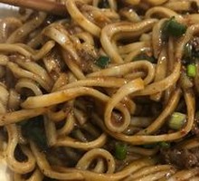 Beef Crisp Pork Noodles