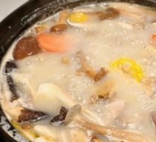 Mixed Mushroom Pig's Trotter Chicken Stew