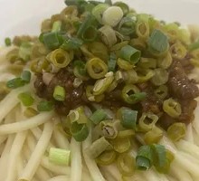 Cowpea Meat Sauce Noodles