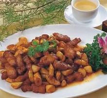 Braised Pork with Asparagus Rice