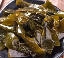 Seaweed Heart Knot