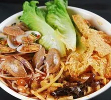 Clam and Snail Noodles