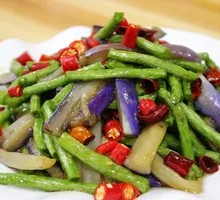 Stir-Fried Green Beans with Eggplant
