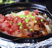 Preserved Meat and Sausage Claypot Rice