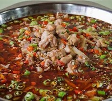 Fresh Spicy Rabbit in Pot