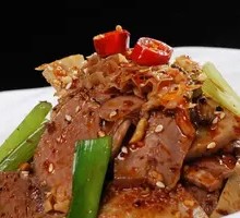 Spicy Sliced Pork Lung Salad
