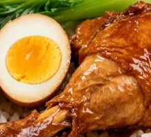 Braised Egg and Chicken Leg Rice