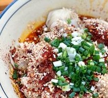 Dry-Mixed Shrimp and Crab Roe Dumplings