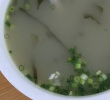Kelp and Snow Bean Soup