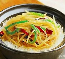 Green Pepper and Potato Stir-fry Rice Bowl