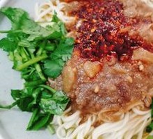Mashed Potato and Braised Beef Noodles