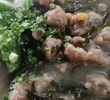 Crispy Pork and Kelp Soup