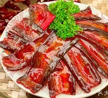 Freshly Cut Tongnan Native Eel