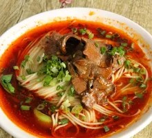 Sour Spicy Pig Liver Noodles