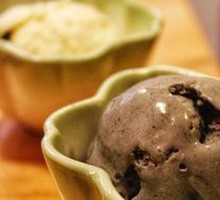 Sesame Ice Cream