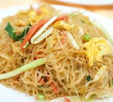 鸡蛋牛肉炒米粉