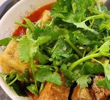 麻辣牛腩