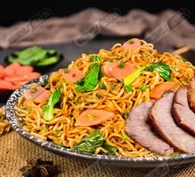 Braised Beef Stir-Fried Noodles