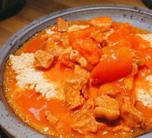 Tomato and Crispy Rice Noodles with Beef