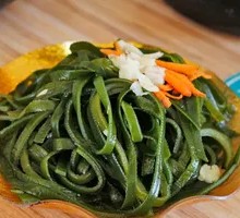 Thin seaweed strips