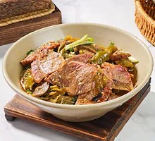 Stir-Fried Beef with Roasted Chili