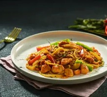 咖喱鸡肉意面