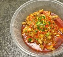 Garlic-Flavored Tender Chicken Feet