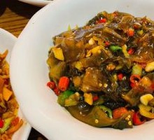 Sour Cabbage with Rice Noodles