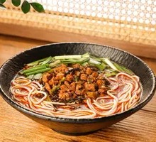 Old Kunming Braised Pork Noodles