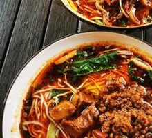 Traditional Braised Beef Noodles