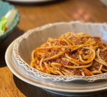 Classic Bolognese Spaghetti