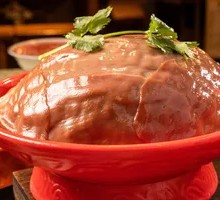 Sliced Pork Kidney with Big Knife
