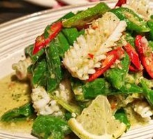 Spicy Stir-fried Pig's Tripe