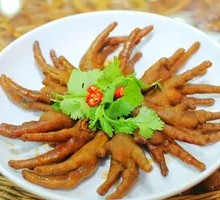 Five-Spice Braised Chicken Feet