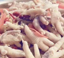 Sichuan-style Pickled Chicken Feet