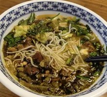 Sour Cabbage Beef Rice Noodles