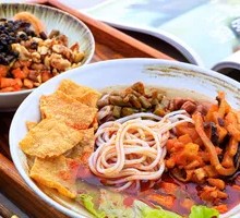 Yangtze River Snail Noodles