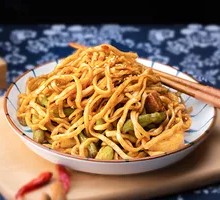Chicken and Green Bean Stew Noodles