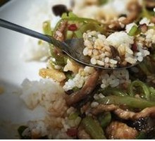 Fish-flavored Pork with Vegetables Over Rice