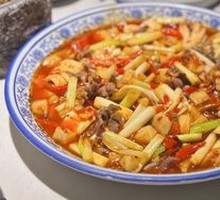 Crispy Pork and Duck Intestine Stir-fry with Green Onion
