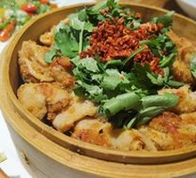 Steamed Pork Intestines with Rice Flour