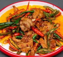Stir-Fried Pork with Green and Red Peppers